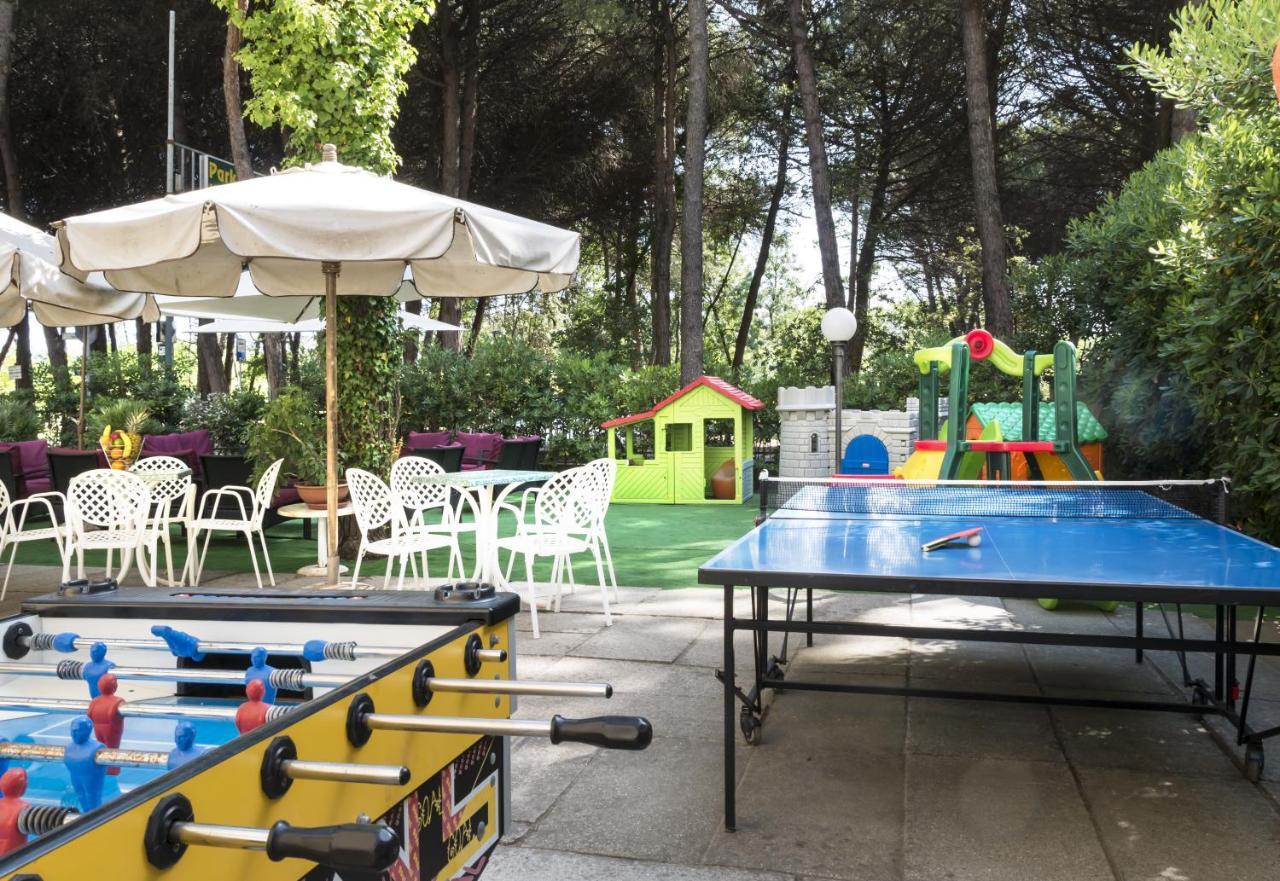 Park Hotel Pineta Cervia Bagian luar foto