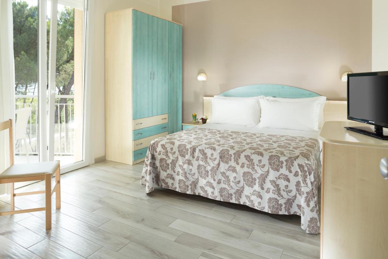 Park Hotel Pineta Cervia Bagian luar foto