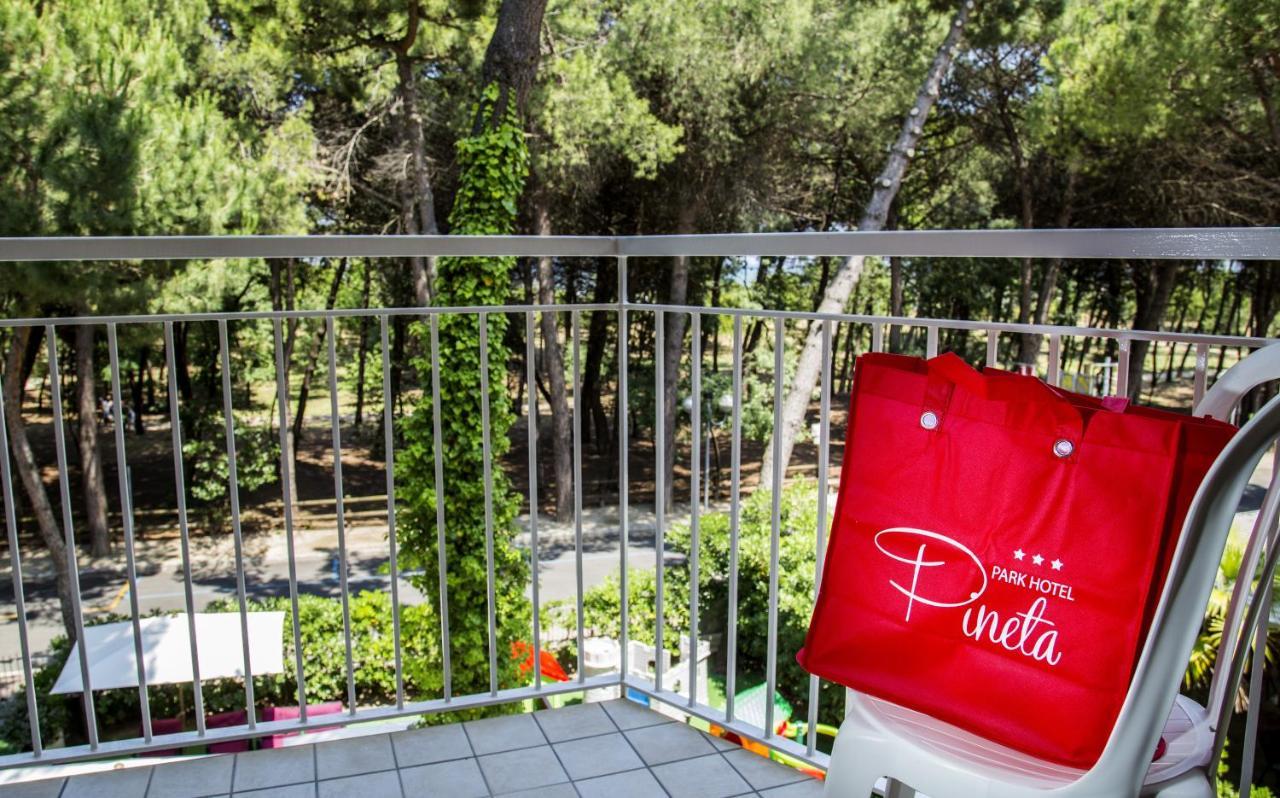 Park Hotel Pineta Cervia Bagian luar foto