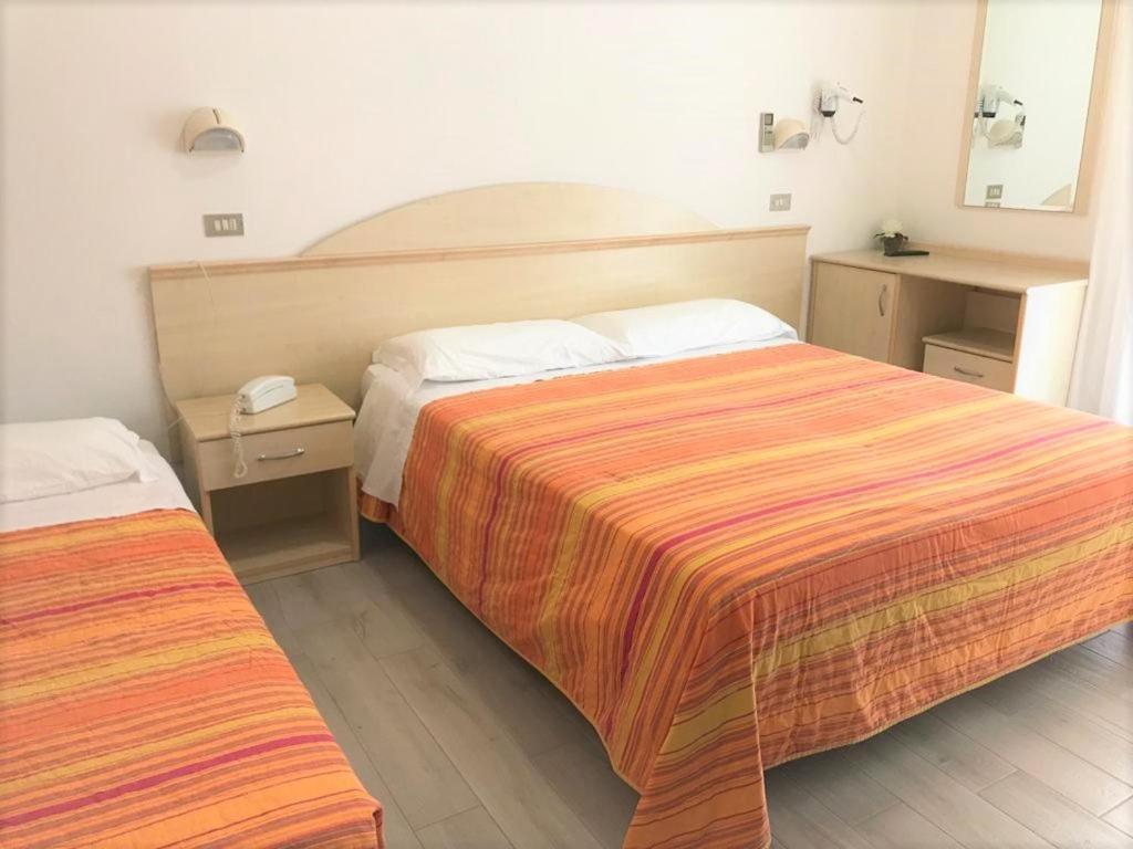 Park Hotel Pineta Cervia Bagian luar foto